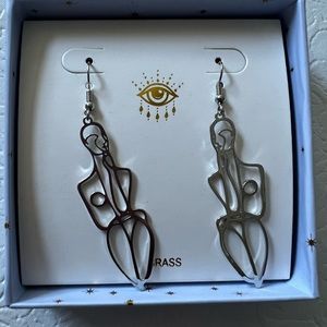 Eye Candy Pose Earrings